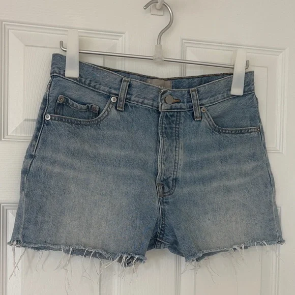 EVERLANE The Relaxed 90’s shorts button fly 5 pockets raw edge hem light blue 27 - Picture 3 of 16